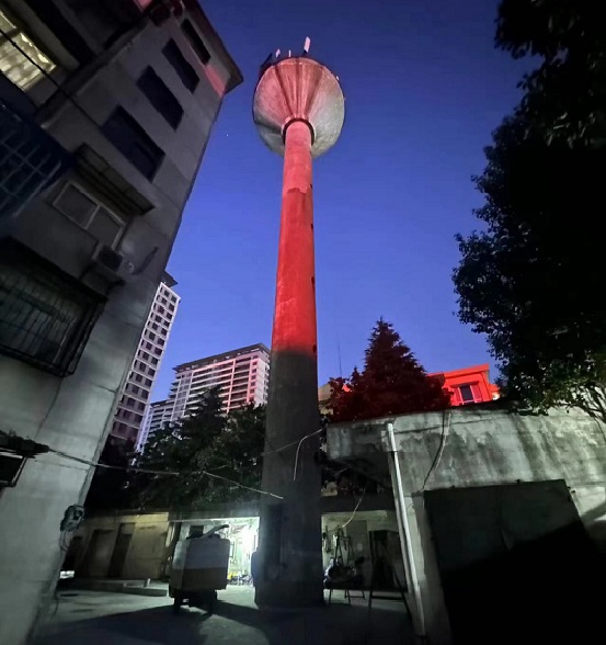 水塔拆除公司：精心施工，為城市換新顏